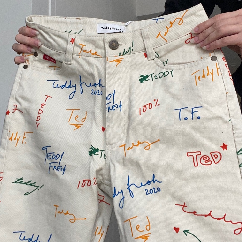 TEDDY FRESH LOGO JEANS size 24